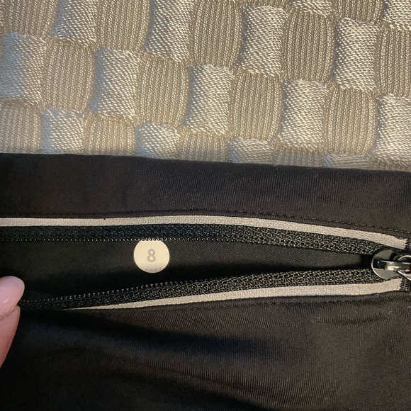 Lululemon black Run shorts, size 8 - Picture 3 of 3
